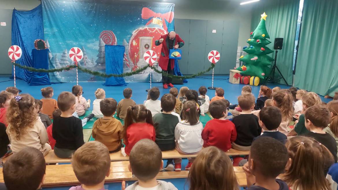 Retour en images : spectacle et cinéma pour les pitchouns <br> 12/12/25