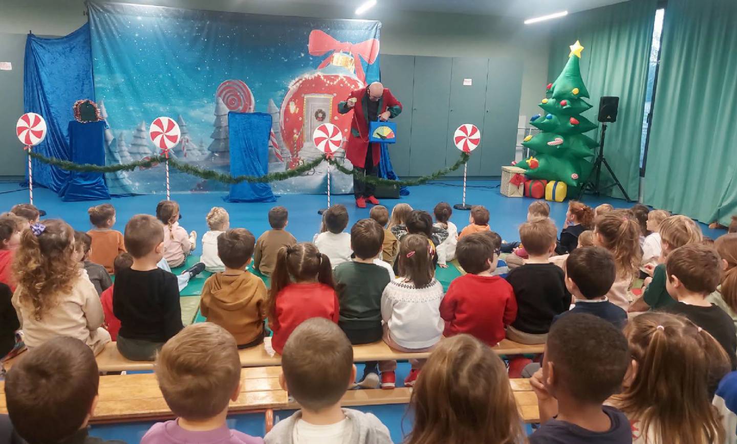 Retour en images : spectacle et cinéma pour les pitchouns <br> 12/12/25